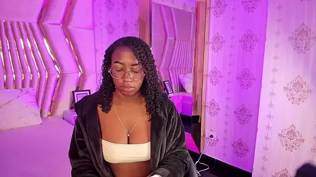 Qeen_blackk from StripChat