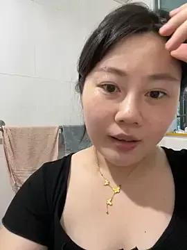 qinger2025 from StripChat is Freechat