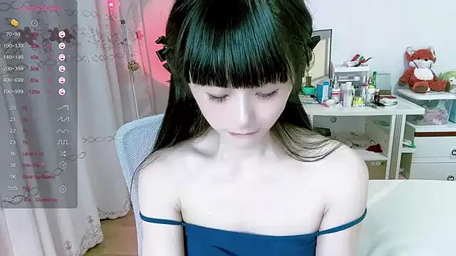 qiqi-669 from StripChat
