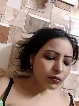 QUEEN-ADITI from StripChat