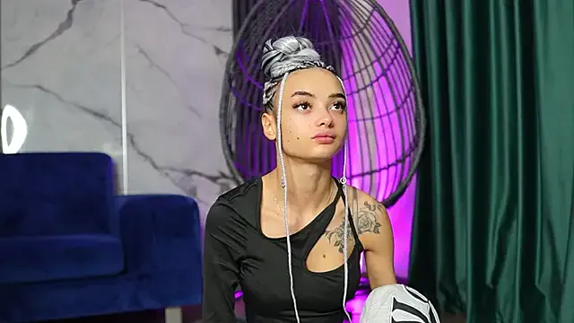 Freechat RachelRavee on StripChat