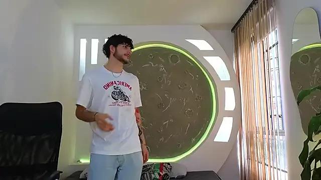 Rafael_Mendezz from StripChat