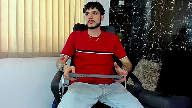 Rafael_Mendezz from StripChat