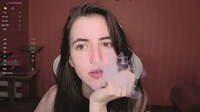 reaiss — undress completely