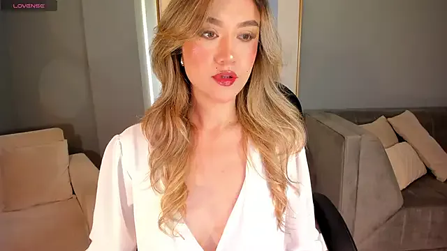 Freechat RebeccaHudson on StripChat