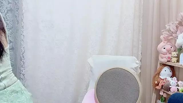 Rellababyy from StripChat