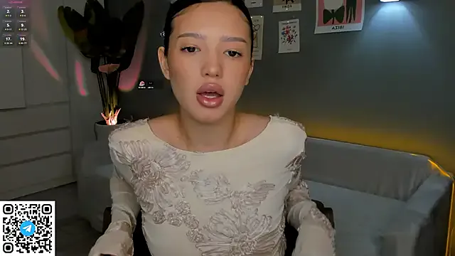 Freechat RikoAsada on StripChat