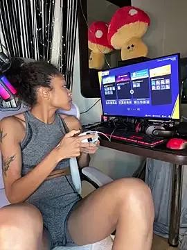 Naked Room rubywithpearls 