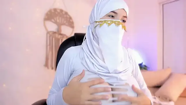 Freechat salma_isawwii on StripChat