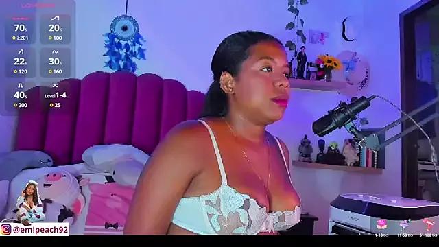 samanthaabloom from StripChat