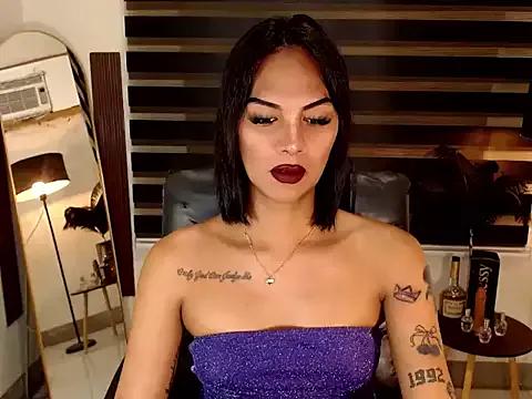 SarahAmber from StripChat