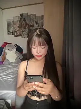 SarahBeii on StripChat 