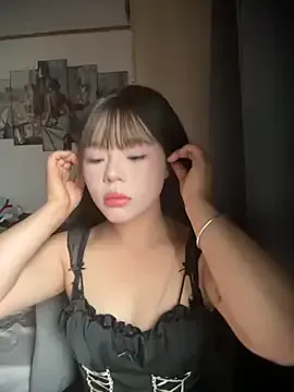 SarahBeii on StripChat 