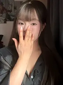 SarahBeii on StripChat 