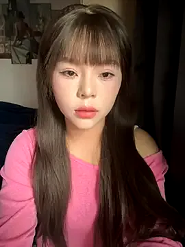 SarahBeii on StripChat 