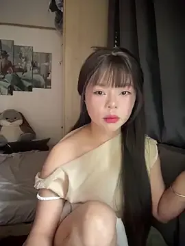 SarahBeii on StripChat 