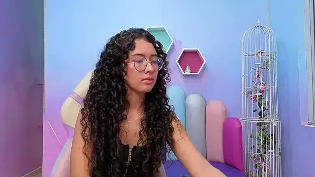 Freechat Sasha-Monroe on StripChat