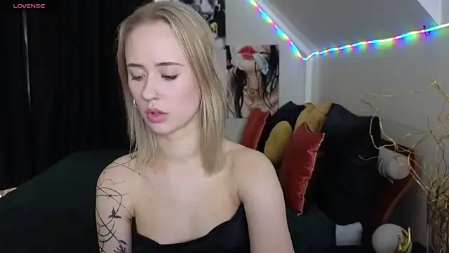 Freechat SashaBrooks on StripChat