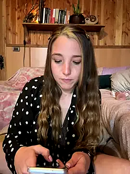 Freechat sashapulse on StripChat