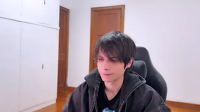 Freechat SasukeUhchiaa on StripChat