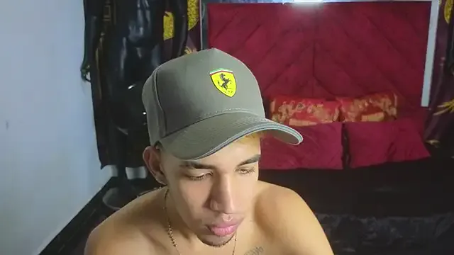 Private Scoundrel_Room on StripChat