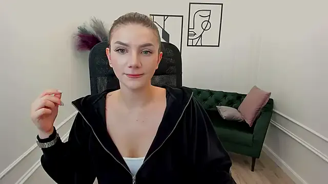 Private SelenaeMoore on StripChat