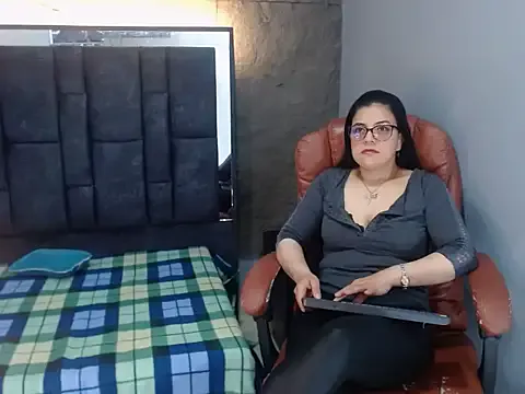 Freechat senna_mars on StripChat