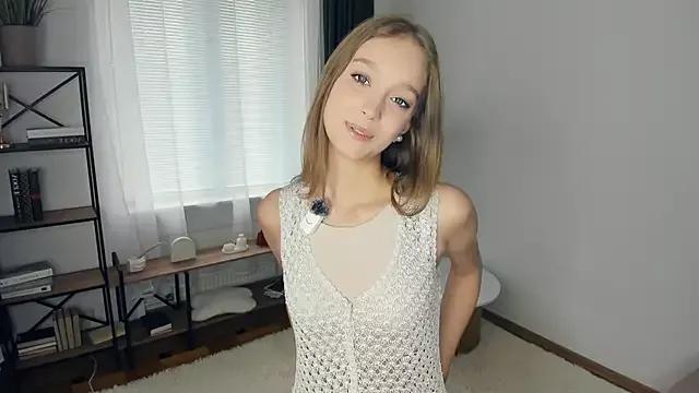 Naked Room SerrenaAa 