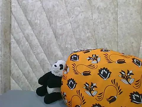 Sexy_Villagegal on StripChat