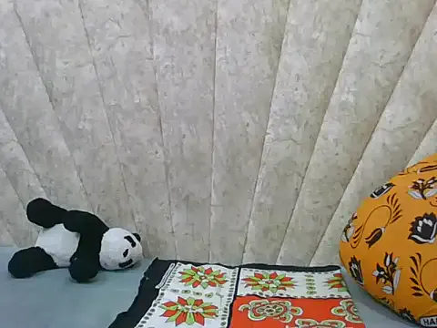 Sexy_Villagegal on StripChat