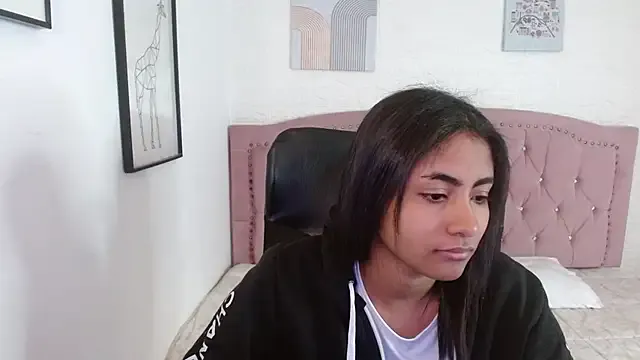 shaneelle on StripChat