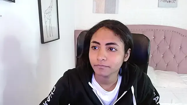 shaneelle on StripChat