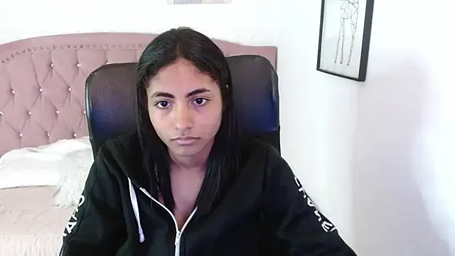 shaneelle on StripChat