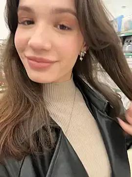 Naked Room shy_priincess 