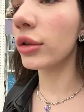 Naked Room shy_priincess 