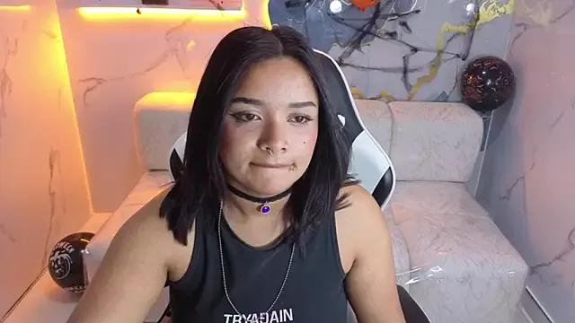 siena_sun_tp from StripChat