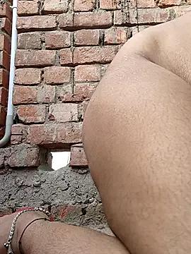 Simaran_bhabhi from StripChat is Freechat