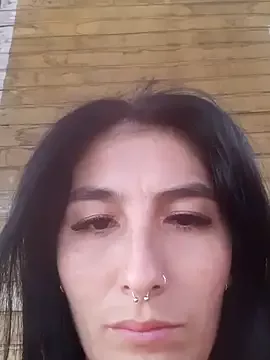 Freechat single_mother_indecent on StripChat