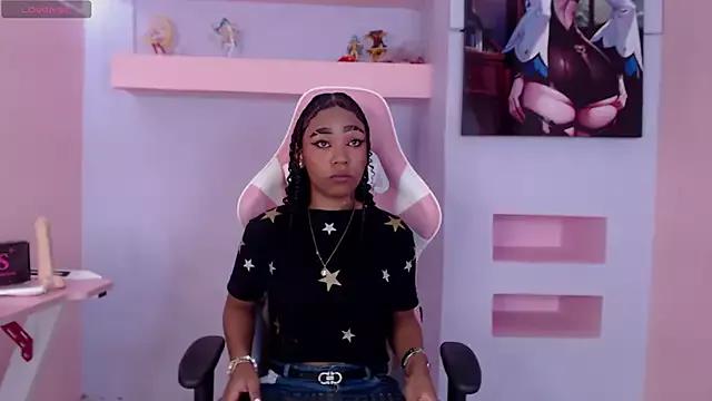 SkylerBloomm from StripChat