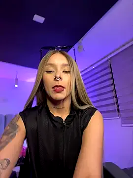 Freechat SkyThompson on StripChat