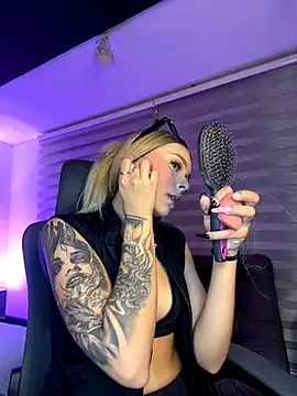 Freechat SkyThompson on StripChat