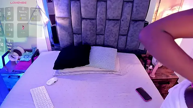 Freechat SofiRuiz_ on StripChat