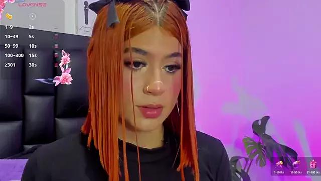 SoofiRosse from StripChat