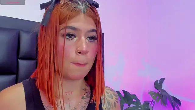 SoofiRosse from StripChat