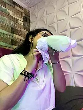 SophiaHilt0n from StripChat
