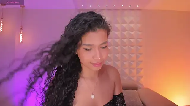 Freechat SophieHouston_ on StripChat