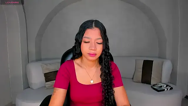 Freechat SophieHouston_ on StripChat