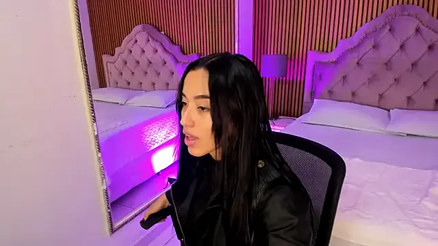 Freechat Starbutterflyy_ on StripChat