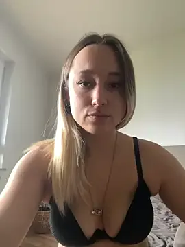 StripChat stelli_99 is Freechat stelli_99 — Ticket Show, oil ass and pussy + blowjob