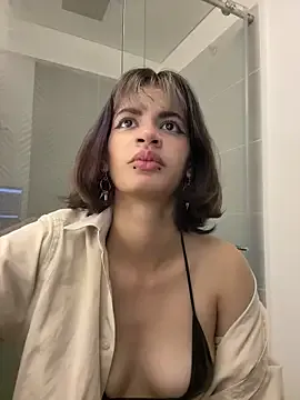 Freechat sukulaurens on StripChat